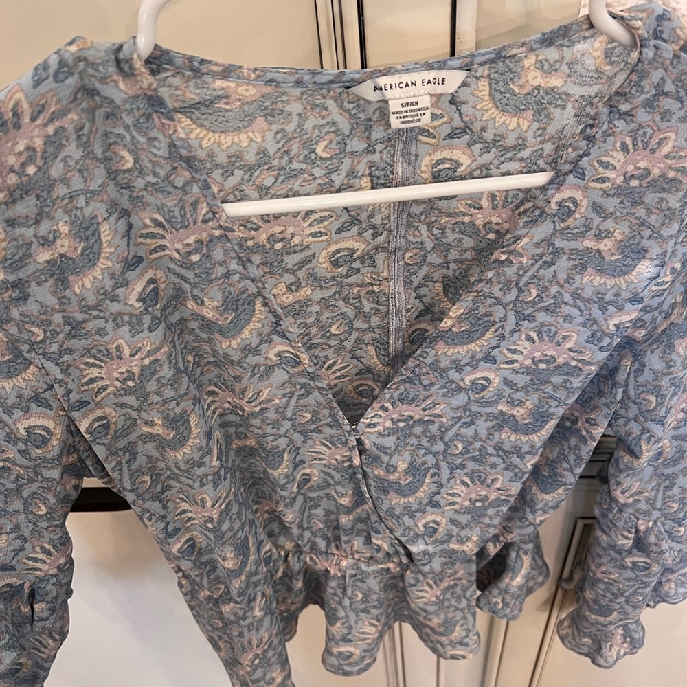 American Eagle dressy top